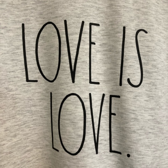 ☘️NWT! Rae Dunn "LOVE IS LOVE" Sweatshirt - Picture 2 of 6
